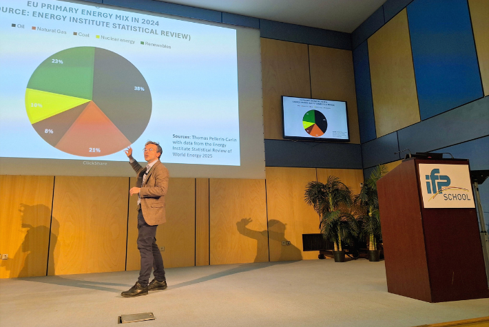 Conference by Thomas Pellerin-Carlin