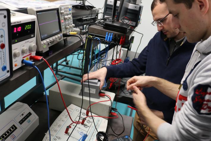 IFP School electric testing benches