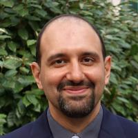 Photo of Arash Farnoosh